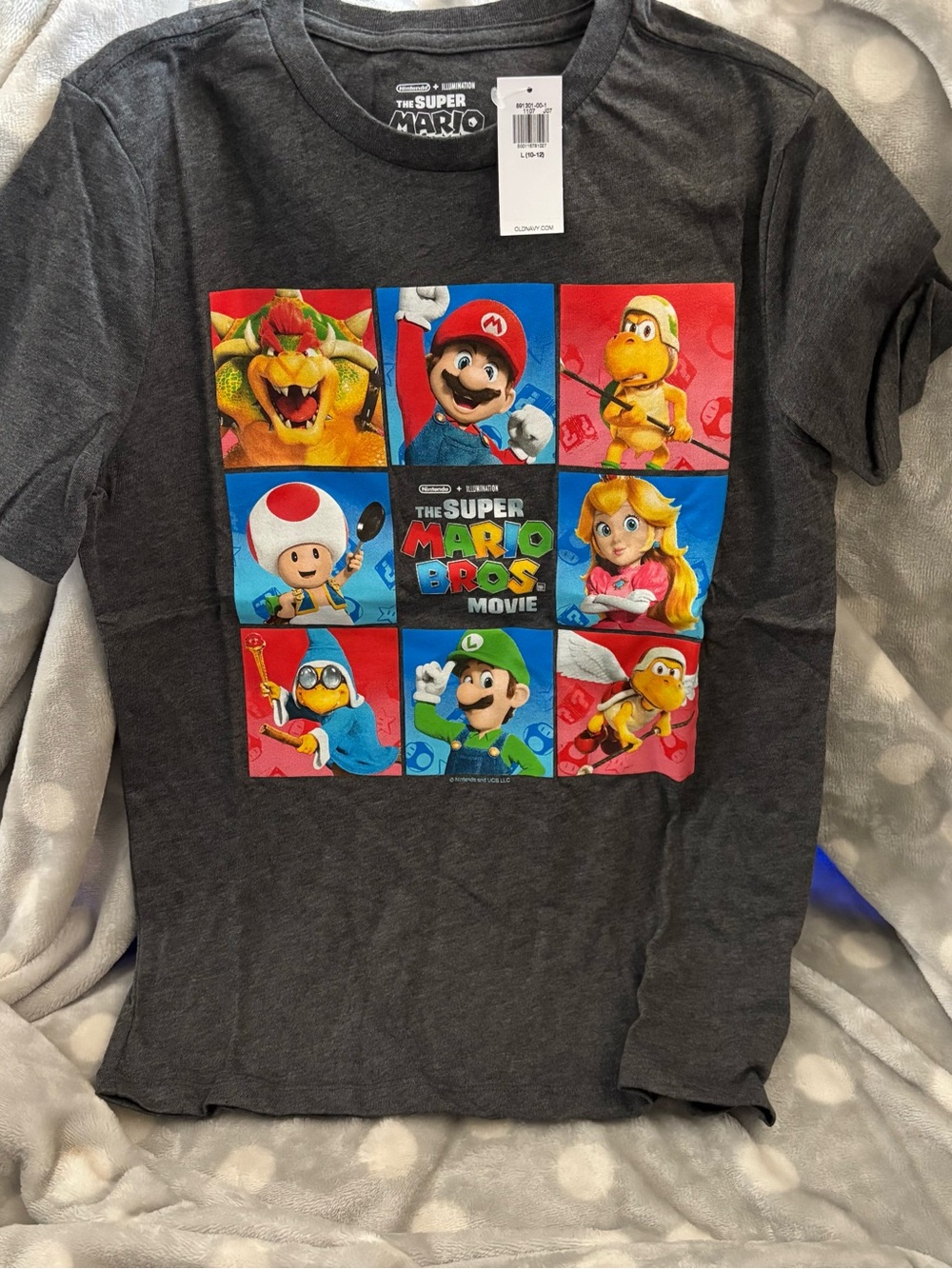 Super Mario Bros x Old Navy Kids Tee - Size Large - NWT
